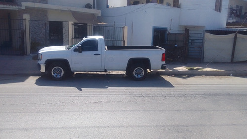 GMC Sierra 5.3 Cabina Regular Sle 4x4 Mt