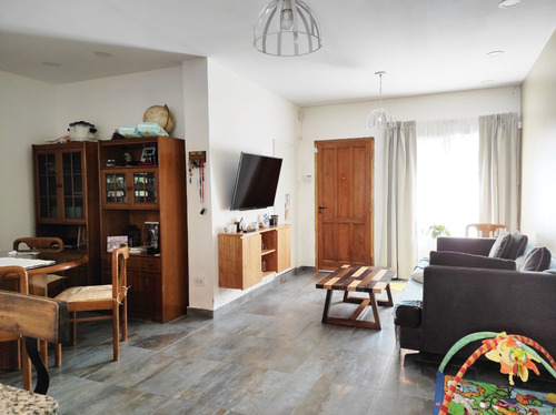 Imagen 5 de 5 de Ph Al Frente - 3 Amb - ¡ Con Patio Y Terraza ! - 107m2
