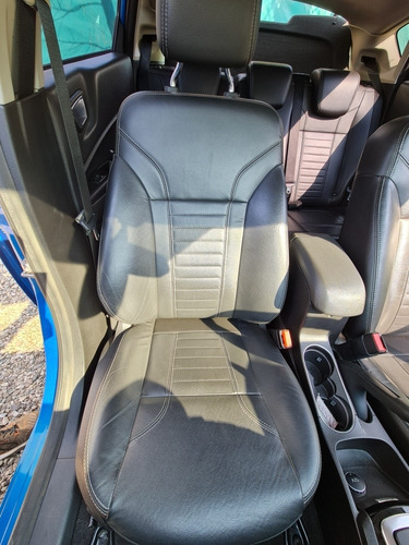 Imagen 11 de 15 de Ford Fiesta Titanium Powershift