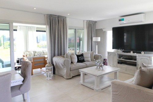 Casa En Venta - San Lucas