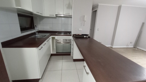 Dpto. 3 Dorm / 2 Baños / 1 Est. Almte. Blanco Encalada, Stgo