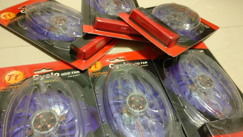 Fan Cooler Thermaltake Para Discos Duros 3.5 Ventilador
