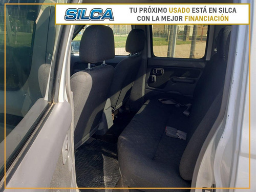 Imagen 14 de 15 de Nissan Frontier Np300 4x4 2013 Gris Plata 4 Puertas