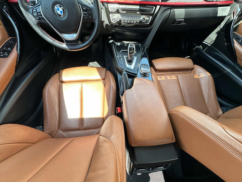 BMW Serie 3 2.0 330ia Sport Line At