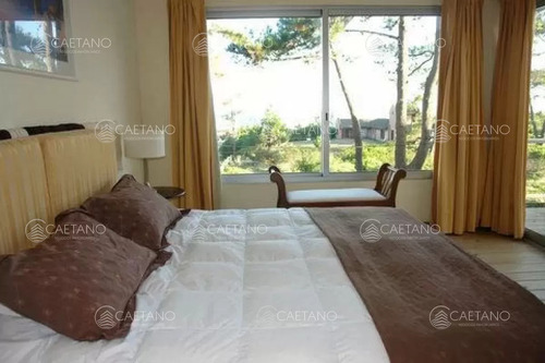 Venta Casa 5 Dormitorios Montoya La Barra