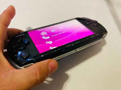 Psp Slim  Serie 3000 , Buen  Estado + Regalos 