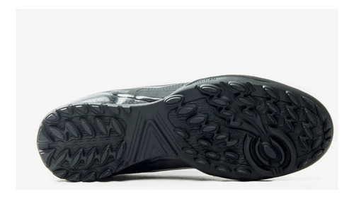 Imagen 4 de 4 de Botines Umbro Attak Eternal Lefran