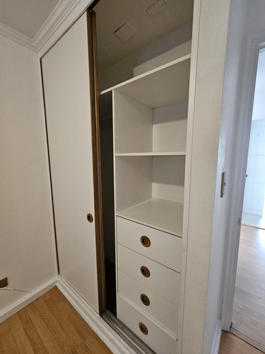Departamento En Calle Traslaviña, A Pocas Cuadras De Alvare
