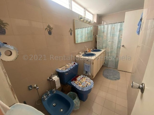 Imagen 14 de 15 de Venta De Lindo Apartamento En Cumbres De Curumo / Ofc 22-3407