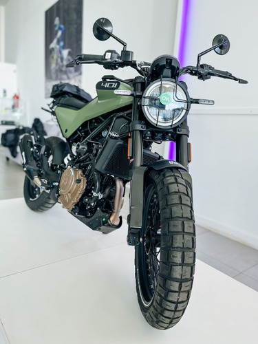 Imagen 15 de 20 de Husqvarna Svartpilen 401 Edicion Especial 2023 0km
