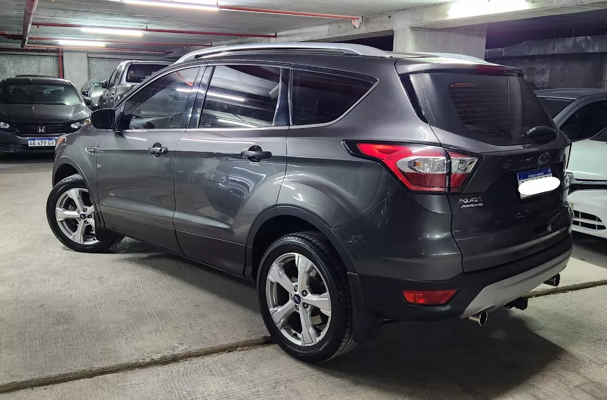 Ford Kuga 2.0 Titanium At Awd