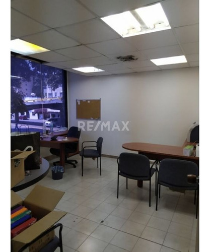 Alquiler Edificio Comercial Los Chaguaramos T300m2 C560m2