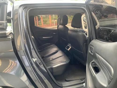 Mitsubishi L200 Gls Se Tp 2500cc Td 4x4 7ab Abs Modelo 2022