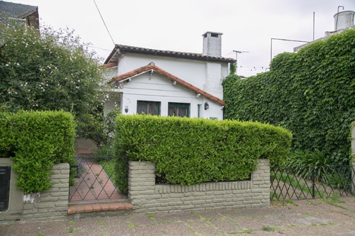 Chalet En Una Planta Sobre Lote De 294 Mts.