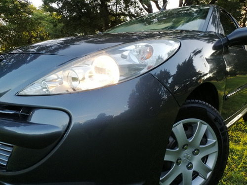 Peugeot 207 2014 1.4 Allure 75cv