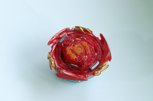 Beyblade Burts Dynamite Kerbeus (Usado)