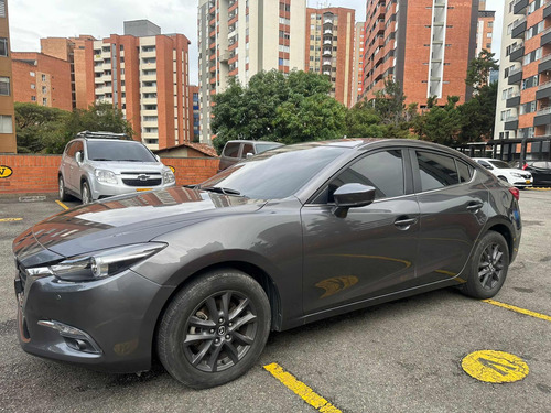 Mazda 3 2.0 Sport Touring