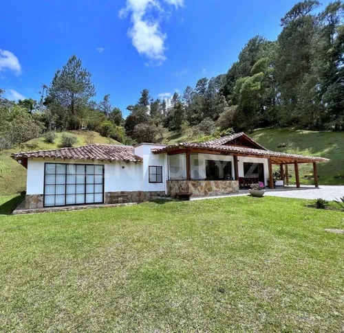 Arriendo Casafinca En La Vía Don Diego - La Ceja
