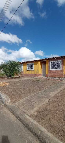 Imagen 16 de 17 de Se Vende Casa Urb Los Samanes
