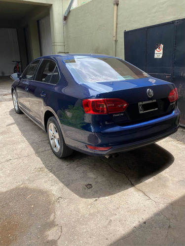 Imagen 3 de 8 de Volkswagen Vento 2011 2.0 Luxury I 140cv