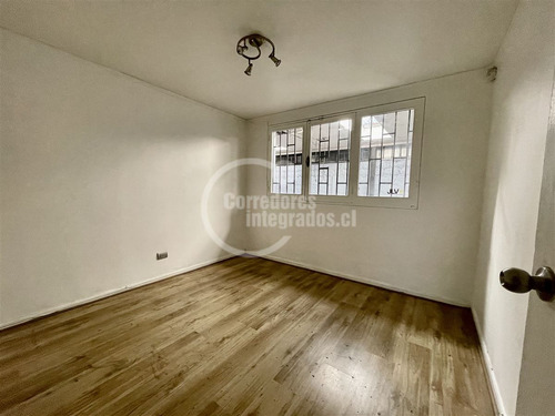 Casa En Arriendo, Servicios Profesionales En Vitacura ,