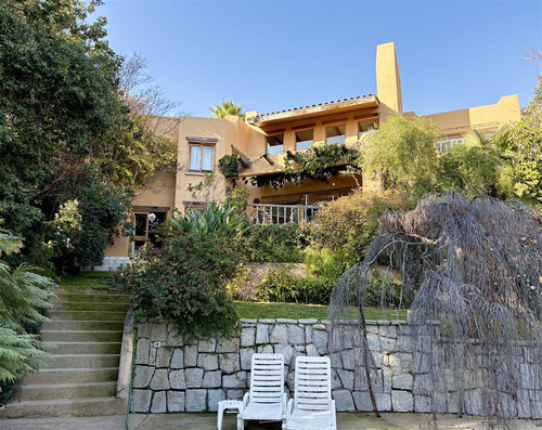 Hermosa Casa En Venta De 5 Dorm. En Las Condes