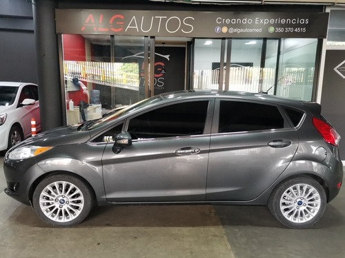 Ford Fiesta 2016 1.6 Hatchback Titanium