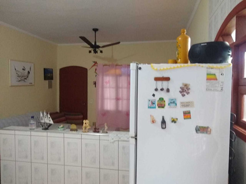 Imagem 7 de 14 de Casa 03 Dormitórios, 650 Metros Do Mar (2107)