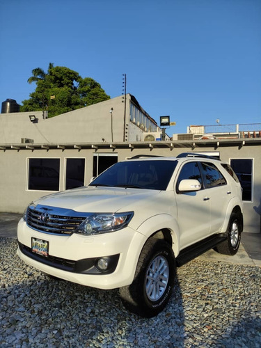 Imagen 1 de 12 de Toyota Fortuner 2018