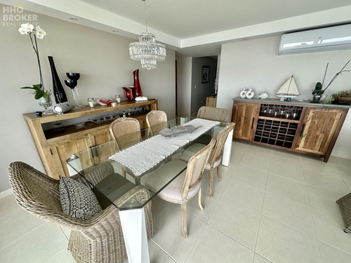 Imagen 5 de 30 de Departamento En Venta. Vista Al Mar. Playa Mansa. - Punta Del Este Mansa