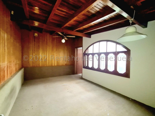 Imagen 15 de 28 de Casa Para Remodelar En Los Palos Grandes