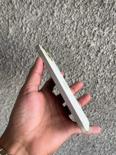 iPhone 15 Plus Amarillo / Yellow 128 Gb Libre (Usado)