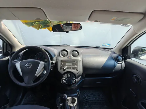 Nissan Versa 1.6 Drive Mt