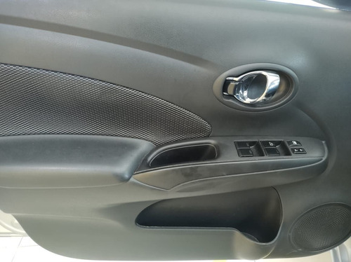 Imagen 13 de 15 de Nissan Versa 2018 1.6 Advance Mt
