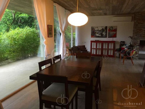 Imagen 7 de 16 de Casa De Dormitorios Y Piscina En Pinares, Punta Del Este- Ref: 54653