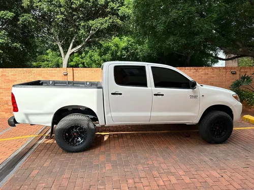 Toyota Hilux 2.7 Est