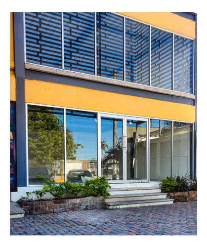 Se Rentan Oficinas Con Excelente Ubucación, Av. Teniente Azueta En El Puerto De Manzanillo, Colima.