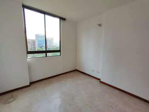 Apartamento En Arriendo En Castropol. Cod A16730