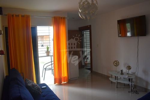 Imagen 16 de 30 de Vendo Segundo Nivel En Residencial Con Piscina Y Gimnasio Llanos De Gurabo (hfa-241)