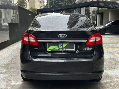 Ford Fiesta Sedan Fiesta Sedan 1.6 MPI SEDAN 8V FLEX 4P MANUAL