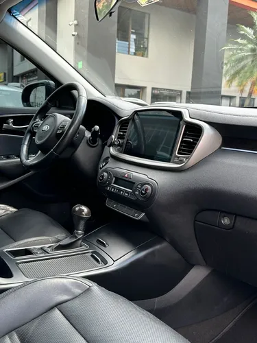 Kia Sorento 3.3