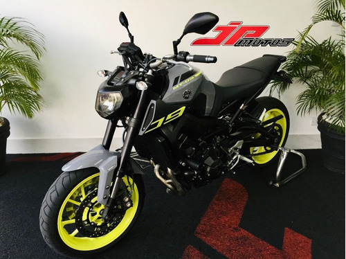 Imagem 2 de 8 de Yamaha Mt-09