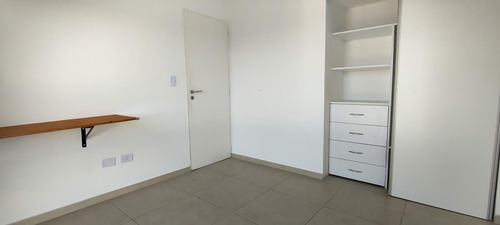 Departamento En Alquiler- Santos Lugares