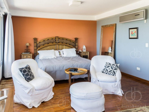 Imagen 8 de 25 de Venta De Casa De 4 Dormitorios Frente Al Mar En Mansa Punta Del Este