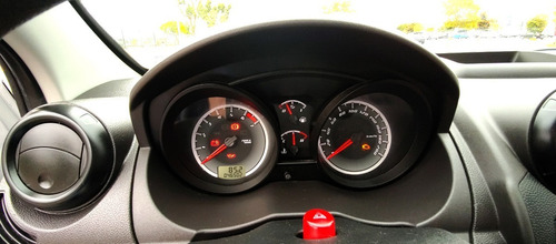 Imagen 7 de 25 de Ford Fiesta Max One Ambiente Plus Año 2012