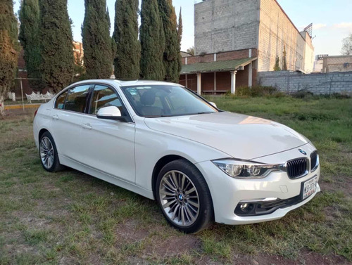 BMW Serie 3 2.0 330ia Luxury Line At