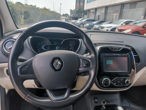 Renault Captur 2.0 Intens Automática