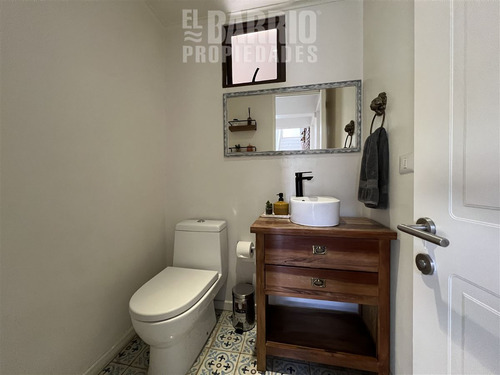 Casa En Venta De 4 Dorm. En Colina