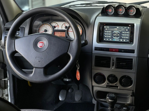 Imagem 11 de 16 de Fiat Palio Weekend Adventure