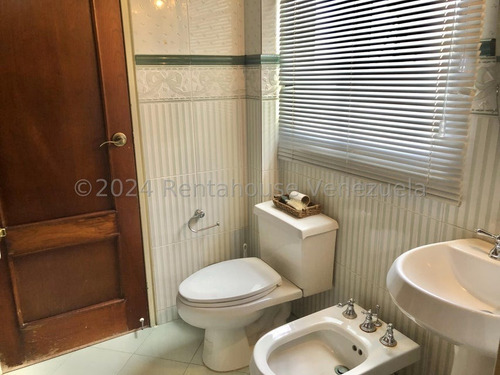 Casa En Calle Cerrada En Alto Prado Mls #24-21618